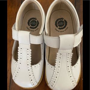 Livie & Luca White 12